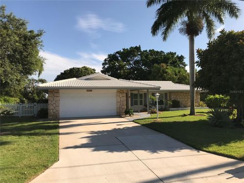7806 17th Ave Nw, BRADENTON, FL, 34209-9696 | Card Image