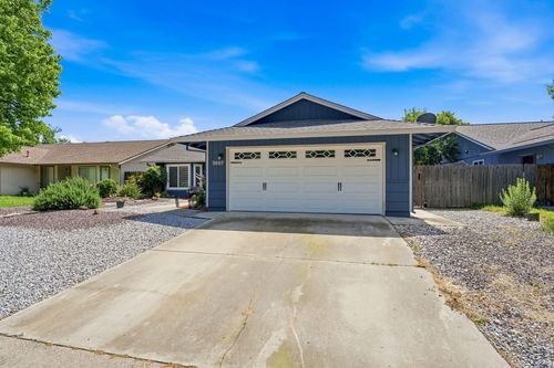 2667 Ely Ln, Redding, CA, 96001-5359 | Card Image