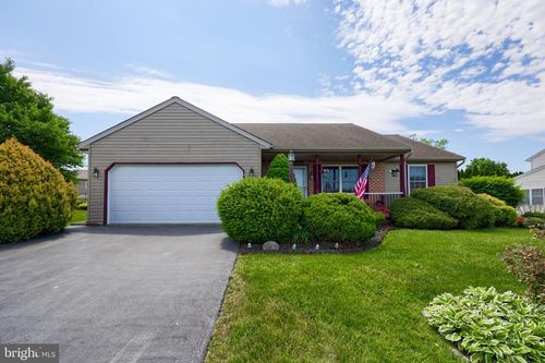 180 Hollow Rd, Reinholds, PA, 17569-9470 | Card Image