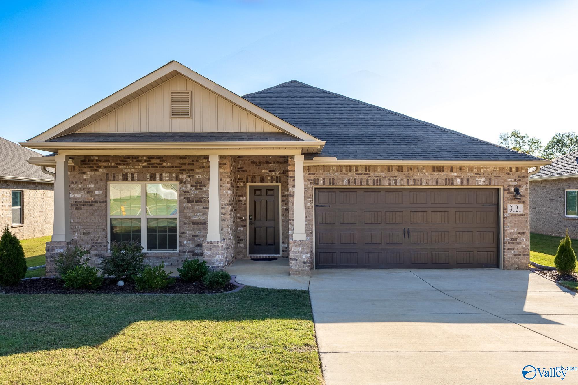 Monteagle Blvd, Owens Cross Roads, AL 35763