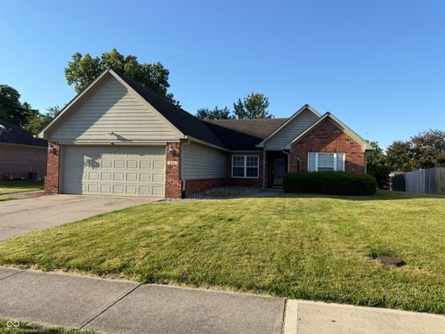 524 Jubilee Ln, Avon, IN, 46123-7582 | Card Image