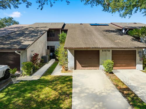 d4-2070 Colonial Rd, Fort Pierce, FL, 34950-5362 | Card Image