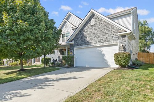 15225 Fallen Leaves Ln, Noblesville, IN, 46060-3389 | Card Image