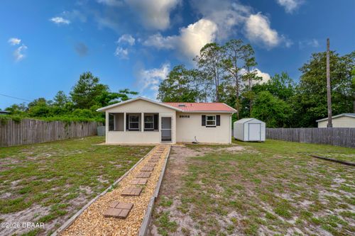 45739 Magnolia St, Paisley, FL, 32767-9154 | Card Image