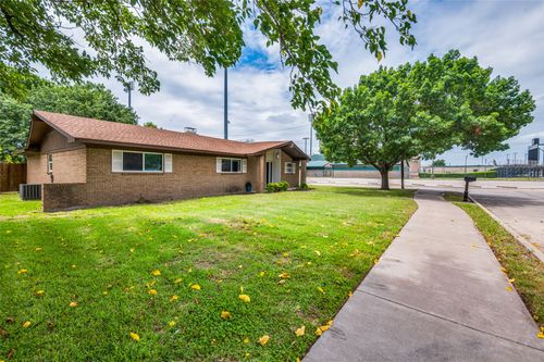 100 High School Dr, Waxahachie, TX, 75165-1408 | Card Image