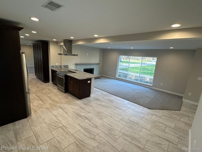 2659 W Avon Rd, House other with 3 bedrooms, 2 bathrooms and null parking in Rochester Hills MI | Image 9
