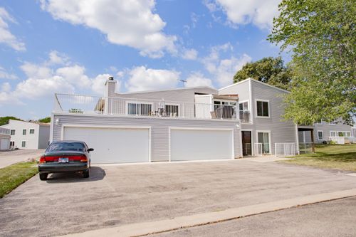 unit-1a-2246 N Baldwin Way, Palatine, IL, 60074-1363 | Card Image