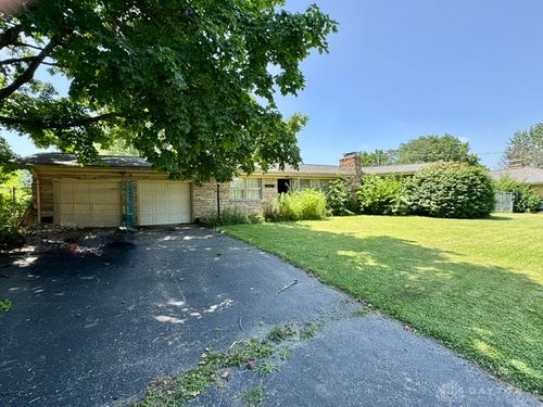 4343 W Enon Dr, Enon, OH, 45323-1565 | Card Image