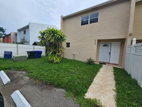 954 Sw 74th Ave, North Lauderdale, FL, 33068-2333 | Card Image