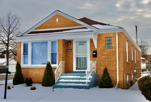 10356 S Green St, Chicago, IL, 60643-3012 | Card Image