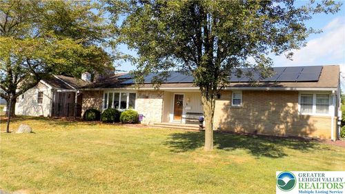 1 E Pine St, Emmaus, PA, 18049-2821 | Card Image