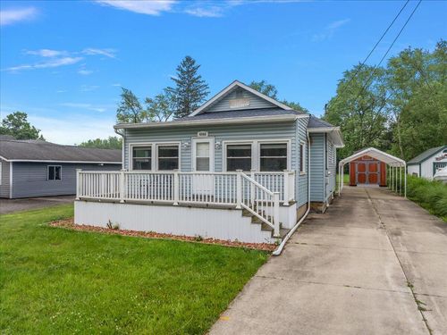 4940 Pottawatamie Dr, Watervliet, MI, 49098-9107 | Card Image
