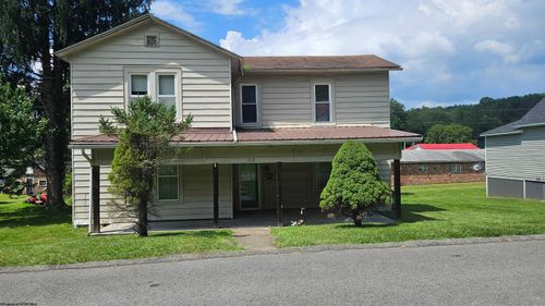 38 Cole St, Philippi, WV, 26416-8722 | Card Image