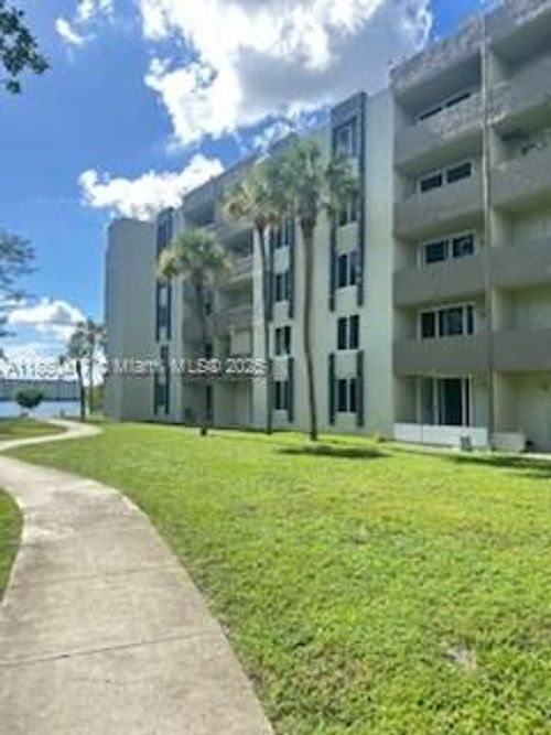apt-2126-10000 Nw 80th Ct, Hialeah Gardens, FL, 33016-2206 | Card Image