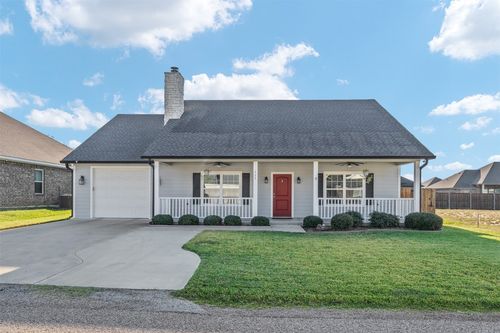 111 Bexar St, Mabank, TX, 75147 | Card Image