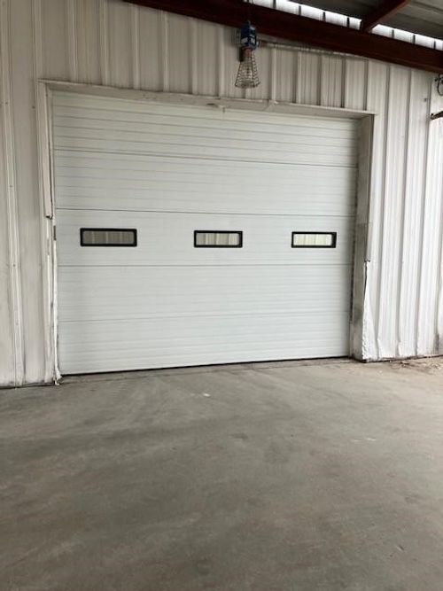 3 Industrial Dr, Smithfield, RI, 02917-1525 | Card Image