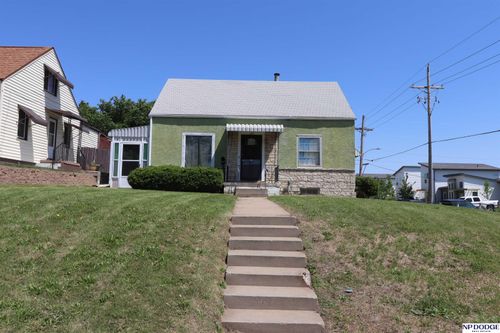 2902 Parker Street, Omaha, NE, 68111 | Card Image