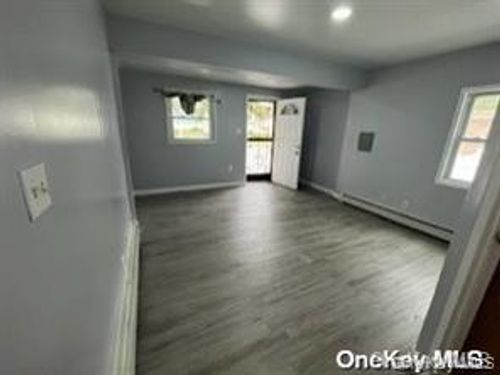 1226 Langdon Blvd, Rockville Centre, NY, 11570-3318 | Card Image