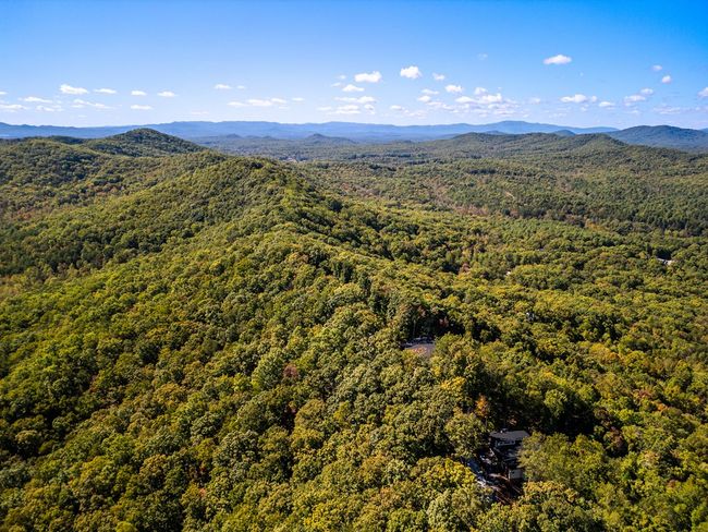 714 Scouts Overlook, Home with 4 bedrooms, 5 bathrooms and null parking in MORGANTON GA | Image 45