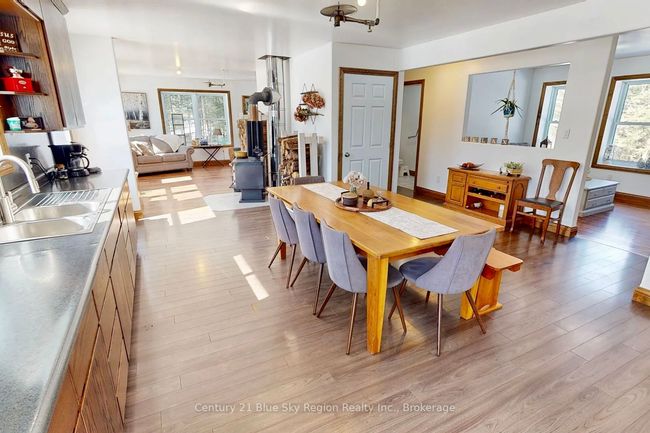 1141 Alderdale Rd, House other with 5 bedrooms, 2 bathrooms and 8 parking in Powassan ON | Image 9