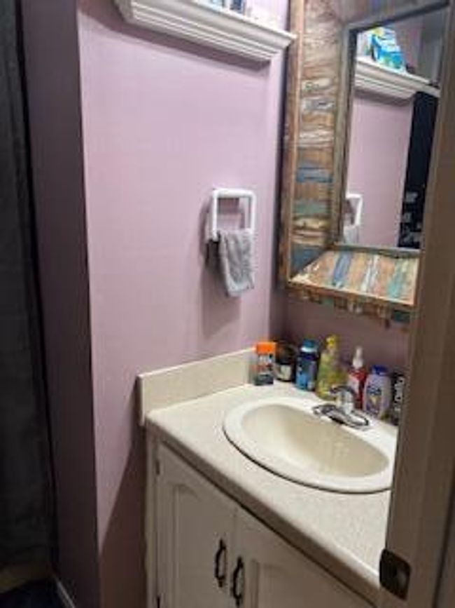 2nd Bathroom | Image 17