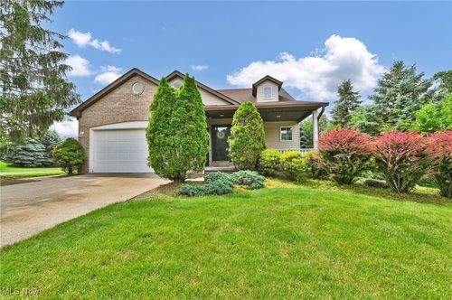 4258 Arlington Drive, Brunswick, OH, 44212 | Card Image