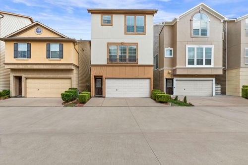3334 Clearview Villa Way, Houston, TX, 77025-5935 | Card Image