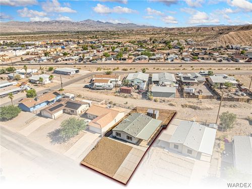 1847 Wendell Ave, Bullhead City, AZ, 86442-8129 | Card Image