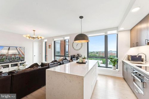 apt-913-1211 Van St Se, WASHINGTON, DC, 20003-4679 | Card Image