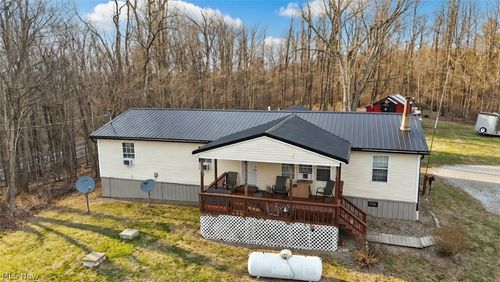 33127 State Route 83, Millersburg, OH, 44654-9324 | Card Image