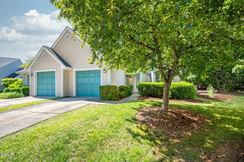 104 Duchess Ln, Chapel Hill, NC, 27517-7937 | Card Image