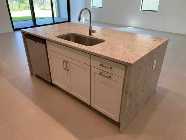 6740 Se Park Trace Dr, House other with 5 bedrooms, 4 bathrooms and null parking in Stuart FL | Image 6