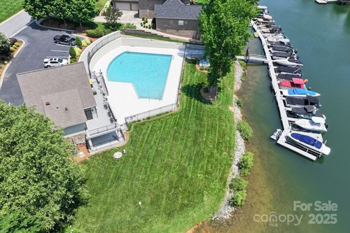7881 Mariners Pointe Cir, Denver, NC, 28037-5478 | Card Image
