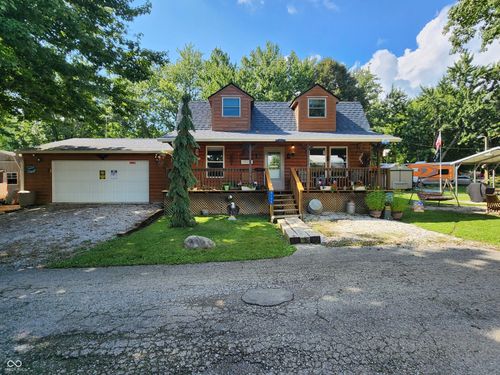 5175 Van Bibber Lake Est, Greencastle, IN, 46135-8909 | Card Image