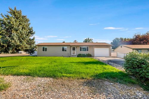 501 4th Ave W, Wendell, ID, 83355-5019 | Card Image