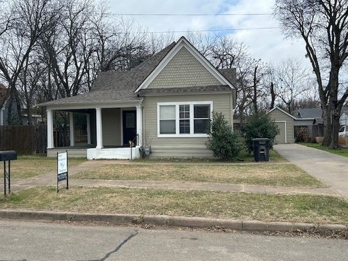 509 N Buffalo Ave, Cleburne, TX, 76033-3820 | Card Image