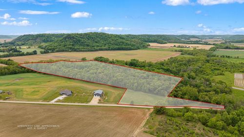 999 Old Mill Dr, Lone Rock, WI, 53556 | Card Image