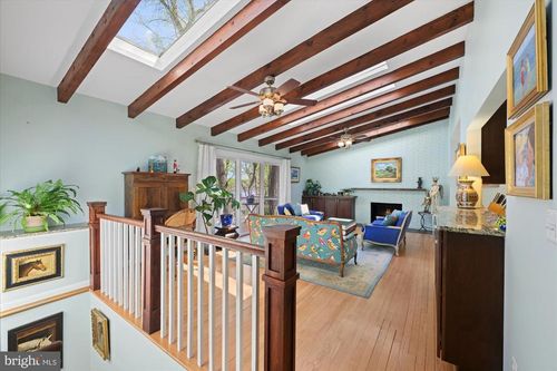 6439 Lakeview Dr, FALLS CHURCH, VA, 22041-1330 | Card Image