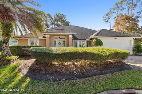 1898 Blue Heron Ln, Jacksonville Beach, FL, 32250-2561 | Card Image