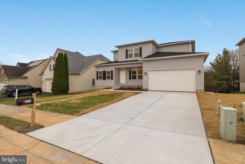 211 Princess Caroline Ct, Edinburg, VA, 22824-9403 | Card Image