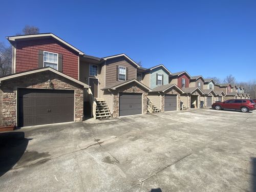 d-1732 Thistlewood Dr, Clarksville, TN, 37042-6635 | Card Image