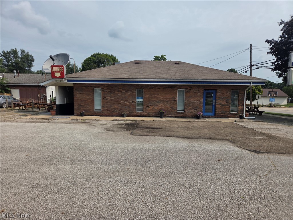 70 S Cleveland Ave, Mogadore, OH 44260