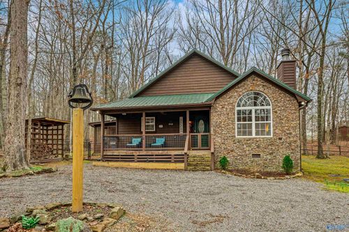 611-1 Cove Rd, Mentone, AL, 35984-3172 | Card Image