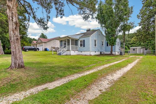 403 Sherwood Rd, Jacksonville, NC, 28540-5568 | Card Image