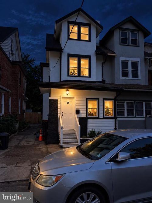 21 N Westfield Ave, Trenton, NJ, 08618-5127 | Card Image