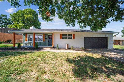 1736 S 75th East Ave, Tulsa, OK, 74112-7720 | Card Image