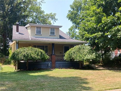 3916 Howard St, Youngstown, OH, 44512-1103 | Card Image