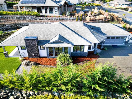 634 Sentinel Dr, Mill Bay, BC, V8N2N6 | Card Image