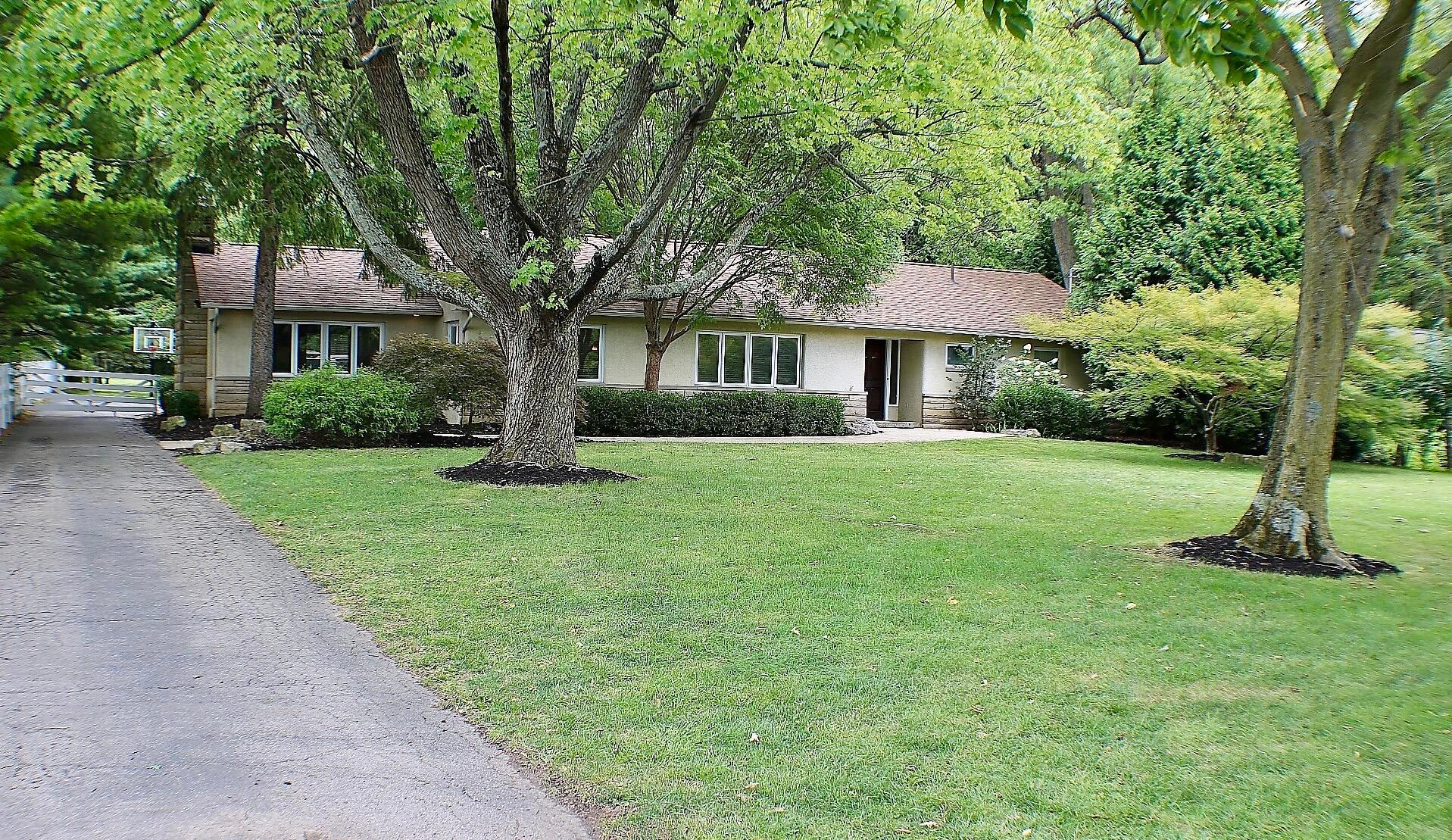 Riverside Dr, Columbus, OH 43220