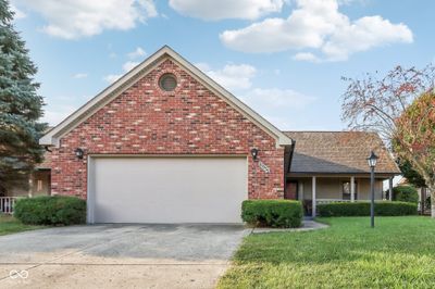 10935 President Circle, House other with 2 bedrooms, 2 bathrooms and null parking in Indianapolis IN | Image 1